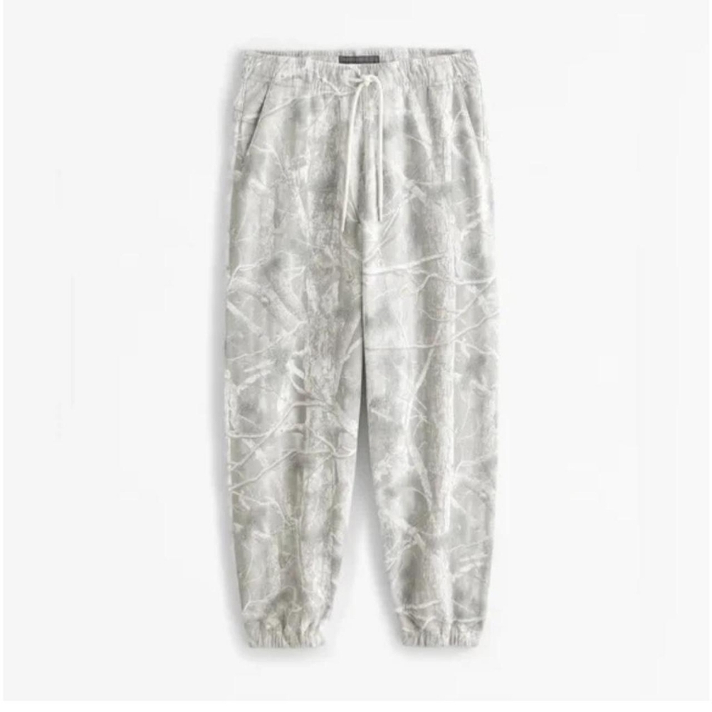 Abercrombie Gray Camouflage Jogger Pants